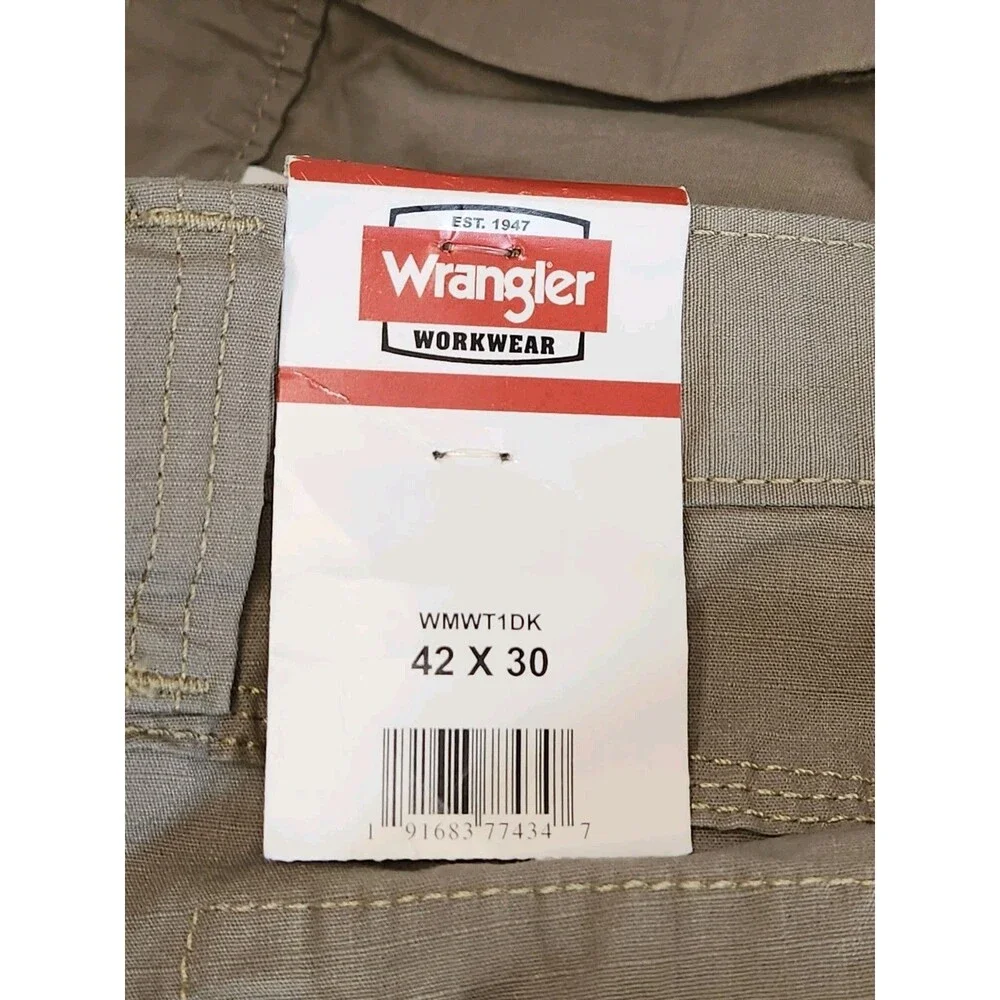 NWT Wrangler Workwear Technician Pants Men's 42x30 Brown‎ Relaxed Fit Straight
